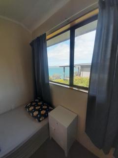 cliff top house guest rooms - 1