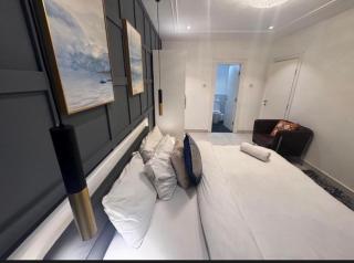 Embassy Onebedroom by Unique Abodes - 5