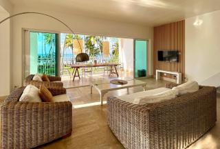 Playa Bonita Modern Beachfront Penthouse Retreat - 4