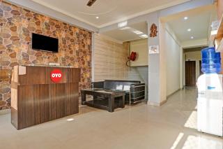 Hotel O Backpackers Nest - 0