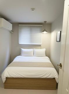 5 minutes from Sangsu Station, 5 minutes from Hongdae Street, Airport Bus, Sensory Accommodation - 6