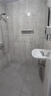 Karati Lakeview White Villa - 2