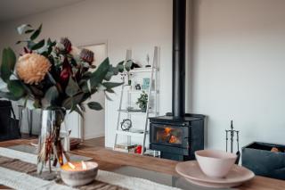 Hobart Luxury Group Retreat with Spa & Fire Pit, Sleeps 12 - 7