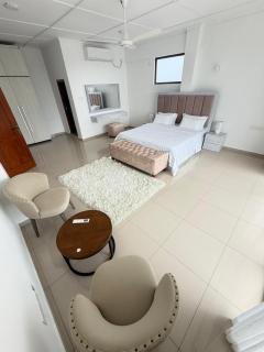 The Altura Apartment - 4