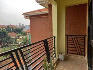 Exquisite, Cosy & Spacious Apt - 2