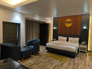 Hotel O Sliver Sloneinn - 0