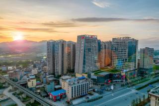 Borrman Hotel Guilin North Railway Station Zhonghao International - 7