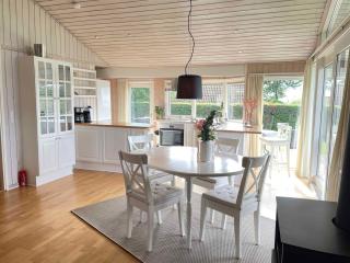 Fantastic View And 150 Meters To The Beach - 9