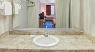 Knights Inn South Houston TX - 3