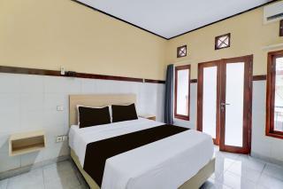 Townhouse Oak Legian Near Legian Beach Formerly Sayang Maha Merta - 5