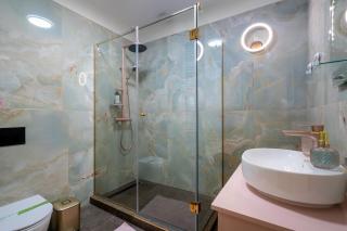 Paradiso Luxury Suite By Sattal Chabad - Bucarest - 2