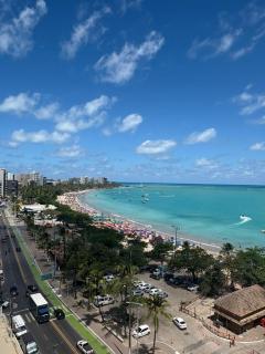 2 suites e VISTA FRONTAL da orla - pajuçara 2 GAR Adm Nutelss - 1