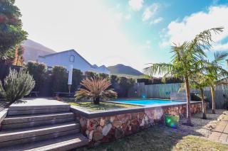 Chanteclaire Escape - 1