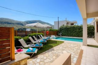 Villa Irines House by Villa Plus - 1