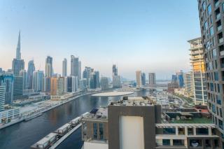 EasyGo - Binghatti Canal Burj Khalifa View 1 Bedroom - 9