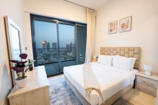 EasyGo - Binghatti Canal Burj Khalifa View 1 Bedroom - 8