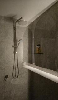 Rivi Retreat - Brand New Luxury & Central - 8