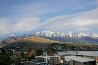 Earnslaw Central Views B - 8