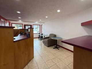 Econo Lodge Galax - 4