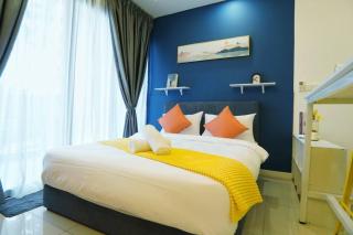 Highpark Suites by The Luxe - 8