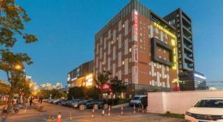 Ibis Shanghai Expo Dongming Road Metro Station - 3