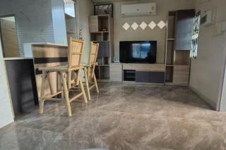 Location, location, location- The Spot, Bang Saray - 7