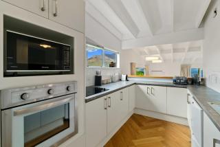 Central Lake Views - Habeke K - 6