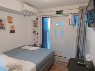 Despina's sweet studio -FREE PARKING- close to panthessaliko stadium and public pool of Nea Ionia - 0