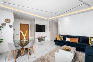 Luxury Pool View 3BR 2BA, 5-min to TGV, Elevator - 4