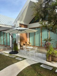 Mathiny Moms House - 9