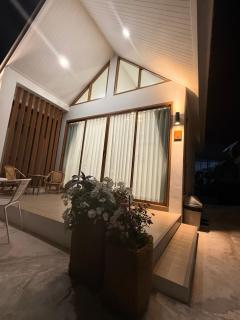 Mathiny Moms House - 8