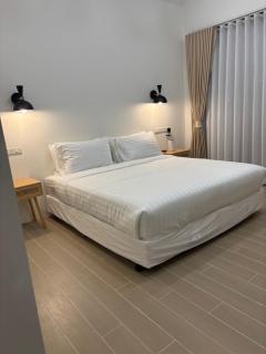 Mathiny Moms House - 2