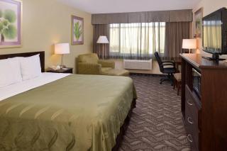 Quality Inn & Suites Montebello - Los Angeles - 1