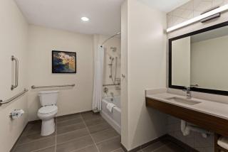 Everhome Suites San Antonio Lackland near Seaworld - 9