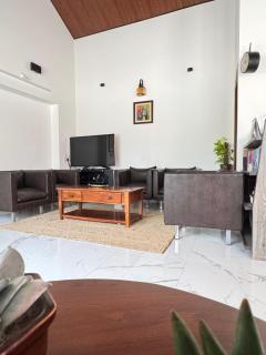 The Coffee Retreat - 6