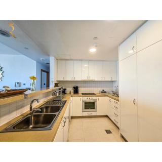 Golden Timber 2BR Al Raha Family Retreat - 8