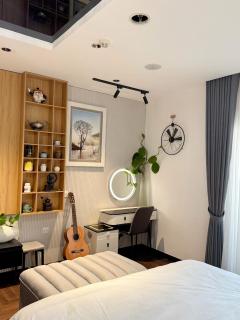 Modern Studio Apartment - 6