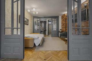 City Center Bed and Beyond - 1