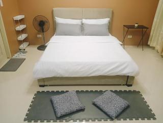 XYz's Condo Studio - 8