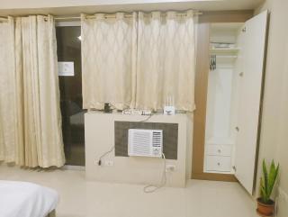 XYz's Condo Studio - 5