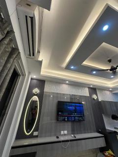 Family-friendly home in noida - 1