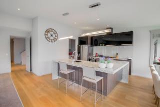 Ultimate Heights Queenstown Jaw-dropping views and Hot Tub - 2