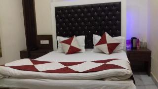 Saffron Inn-Near New Delhi Railway Station - 3