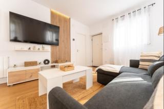 Spacious Deluxe Basement Ideal for 8 guests - 4