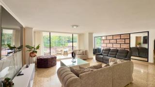 4br 240 M Pool Next To El Tesoro Mall - 2