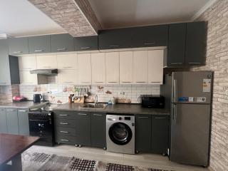 Уютная 2-х комнатная квартира 82м2 в Центре города! - 9