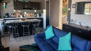 John-Lou's Studio Flat - 0