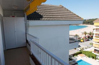 SeaHomes Vacations - Seafront Apt Fenals & PKG - 2