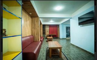 Padmashree Hotel & Spa - 7