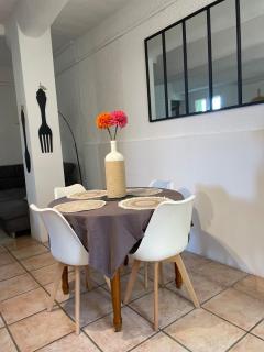 Gîte au cœur des vignes, près du canal du Midi - 2